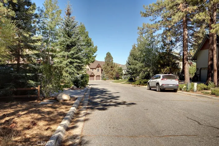 114 Meadow View Drive, Big Bear, California 92315
