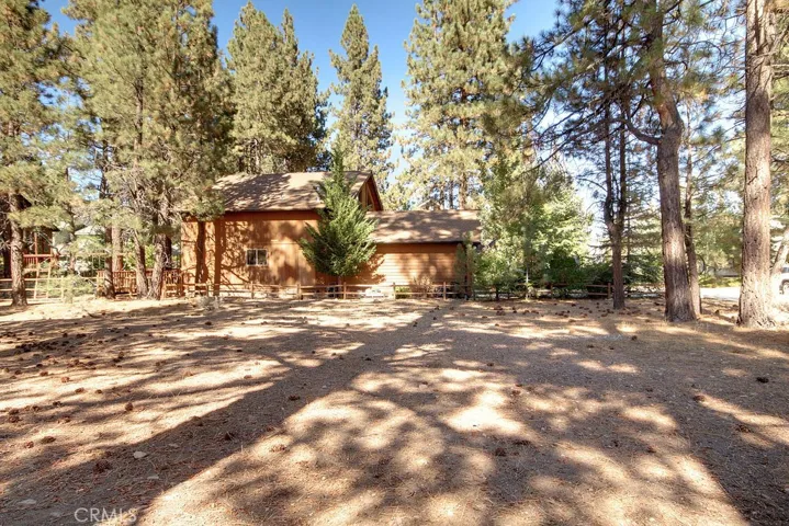 114 Meadow View Drive, Big Bear, California 92315