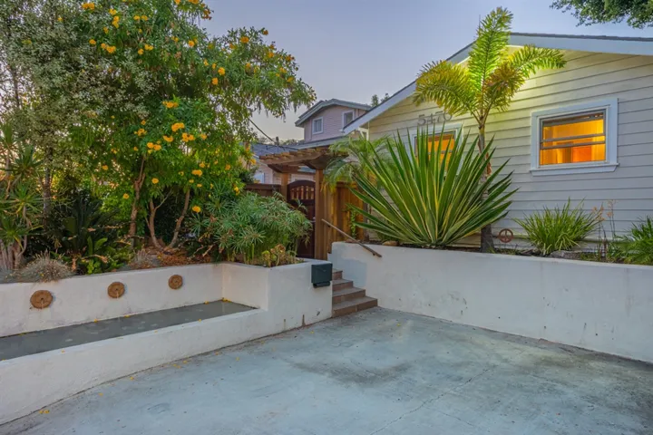 5470 Collier Ave, San Diego, California 92115