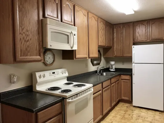 Kitchen 7. IMG_4573