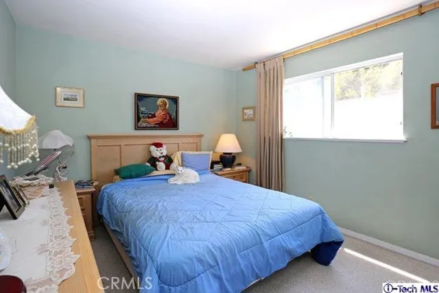 9773 Via Roma, Burbank, California 91504