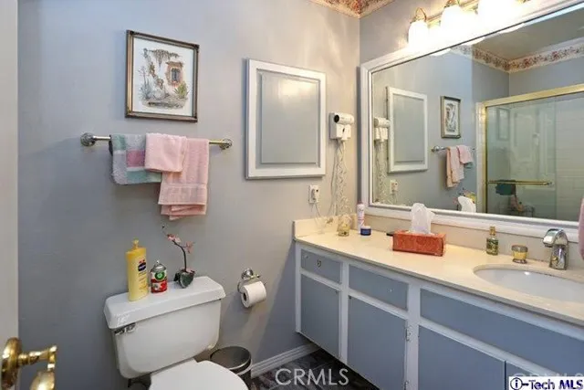 9773 Via Roma, Burbank, California 91504