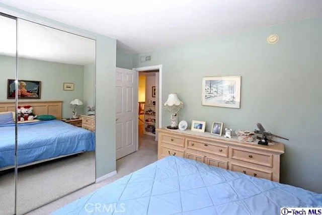9773 Via Roma, Burbank, California 91504