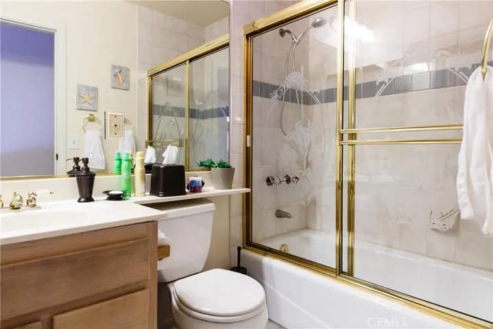 118 S Prospect Avenue B, Redondo Beach, California 90277
