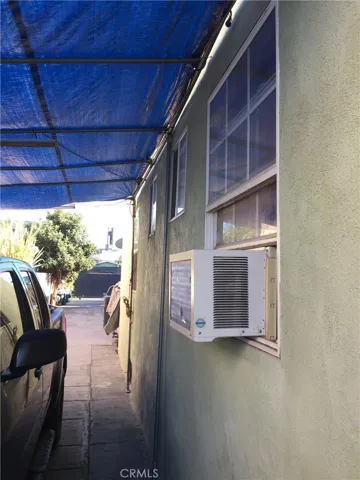 1120 E 85th Street, Los Angeles, California 90001