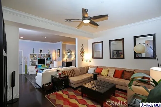 14315 Magnolia Boulevard 101, Sherman Oaks, California 91423