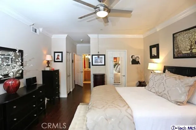 14315 Magnolia Boulevard 101, Sherman Oaks, California 91423