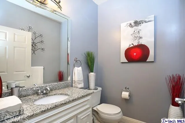 14315 Magnolia Boulevard 101, Sherman Oaks, California 91423