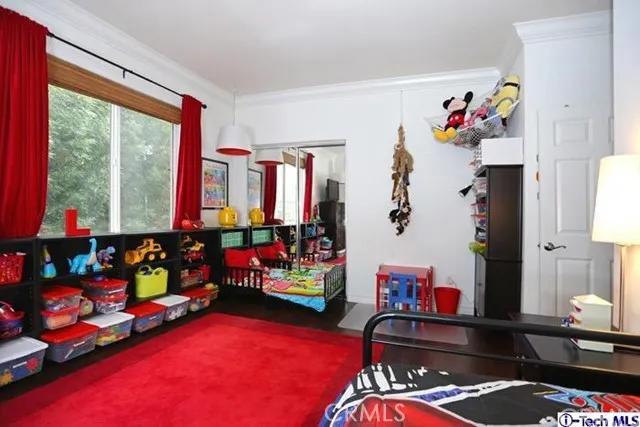 14315 Magnolia Boulevard 101, Sherman Oaks, California 91423
