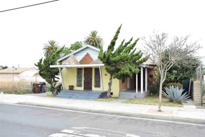 835 W Rosecrans Avenue, Compton, California 90222