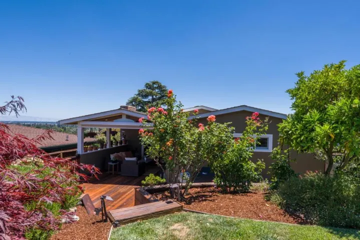 147 Rockridge Road, San Carlos, California 94070