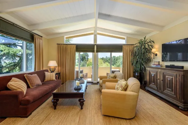 147 Rockridge Road, San Carlos, California 94070