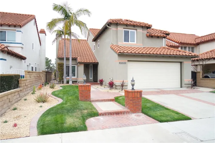 25265 Fairgreen, Mission Viejo, California 92692