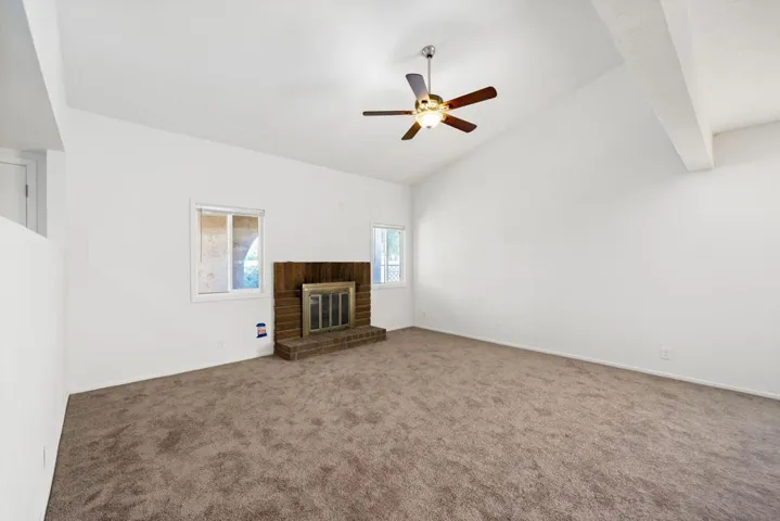 Gas fireplace