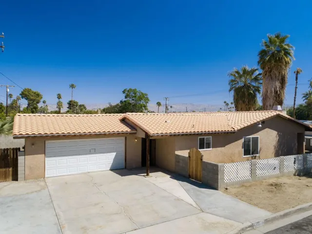 Large 2 car garage