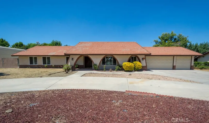 343 N Hemet Street, Hemet, California 92544