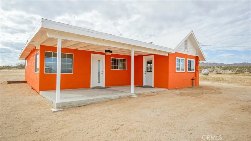 55850 Shannon Road, Landers, California 92285