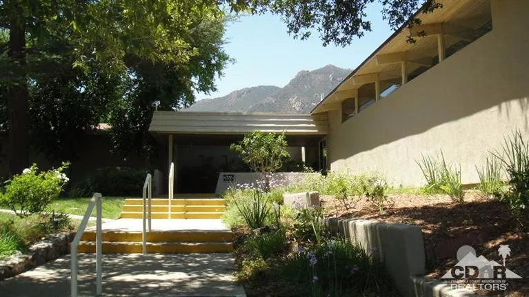 30473 Mulholland Highway, Agoura Hills, California 91301