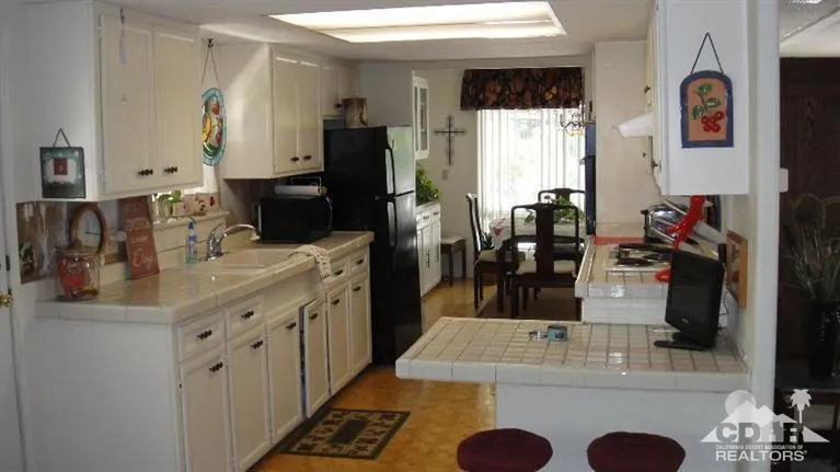 30473 Mulholland Highway, Agoura Hills, California 91301