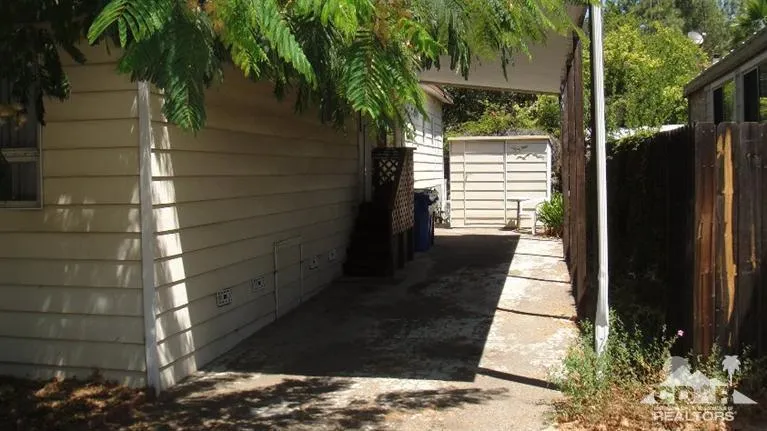 30473 Mulholland Highway, Agoura Hills, California 91301