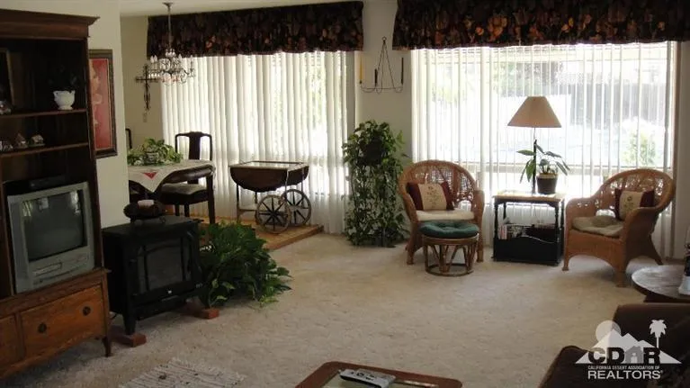 30473 Mulholland Highway, Agoura Hills, California 91301