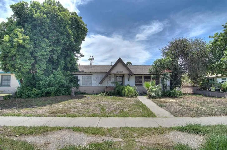 8342 Indianapolis Avenue, Huntington Beach, California 92646