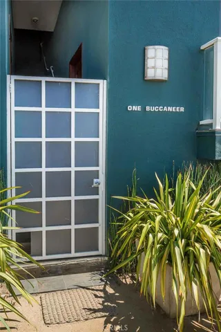 1 Buccaneer Street 5, Marina Del Rey, California 90292