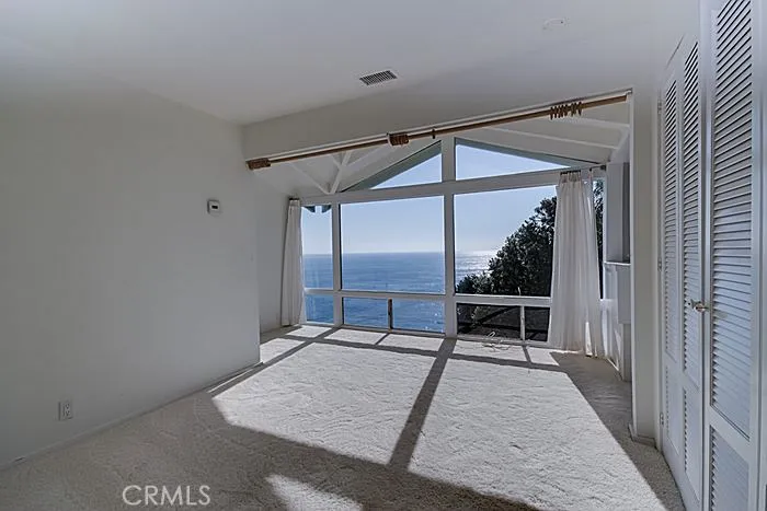 This is the master bedroom.  Imagine falling asleep to the sound of crashing waves!