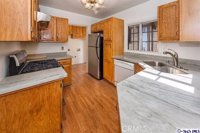 1707 Arlington Avenue, Glendale, California 91208