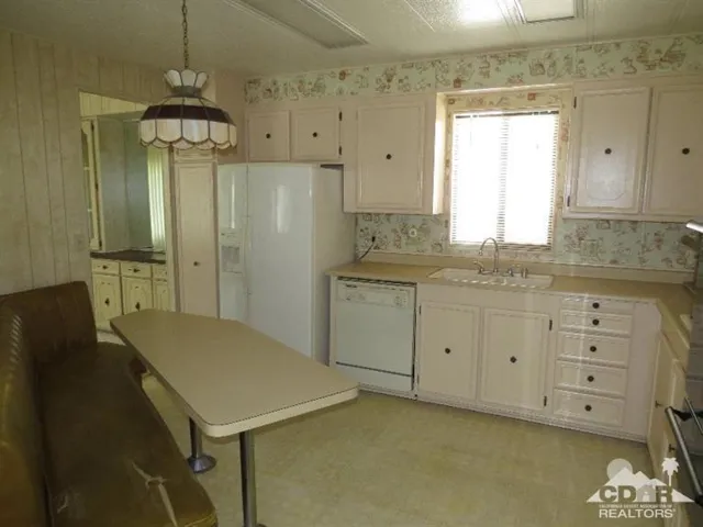 35090 Serenade, Thousand Palms, California 92276