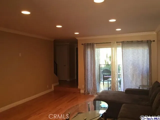 9673 Via Torino 154, Burbank, California 91504