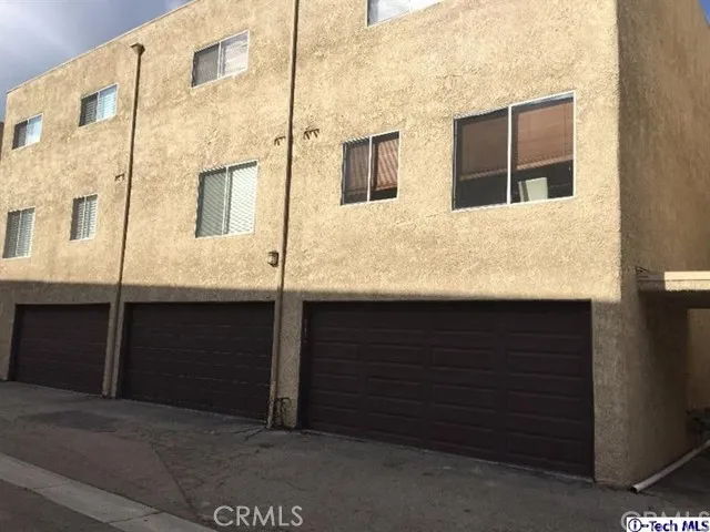 9673 Via Torino 154, Burbank, California 91504