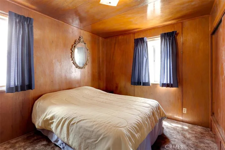 584 Maple Lane, Big Bear, California 92386