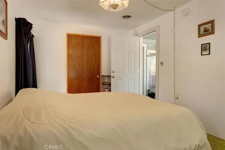 584 Maple Lane, Big Bear, California 92386