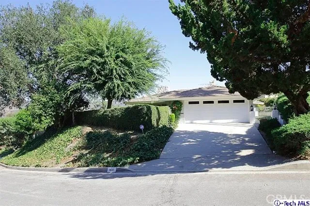 1400 Greenmont Drive, Glendale, California 91208