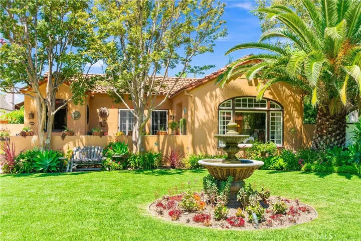 2102 N Ross Street, Santa Ana, California 92706