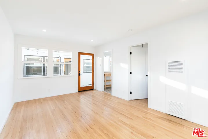 4229 Centinela Avenue 1/2, Los Angeles, California 90066