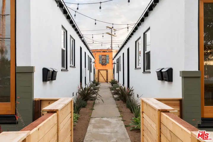 4229 Centinela Avenue 1/2, Los Angeles, California 90066