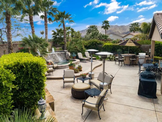 60614+Desert+Shadows+Dr+La+Quinta-3-mls