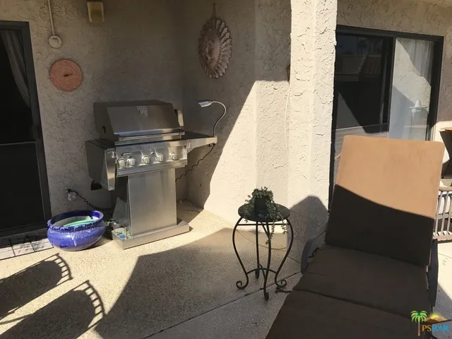 Gas barbecue