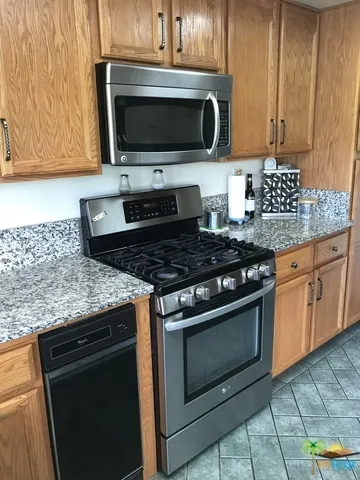 Newer kitchen cabinets with stainless ap