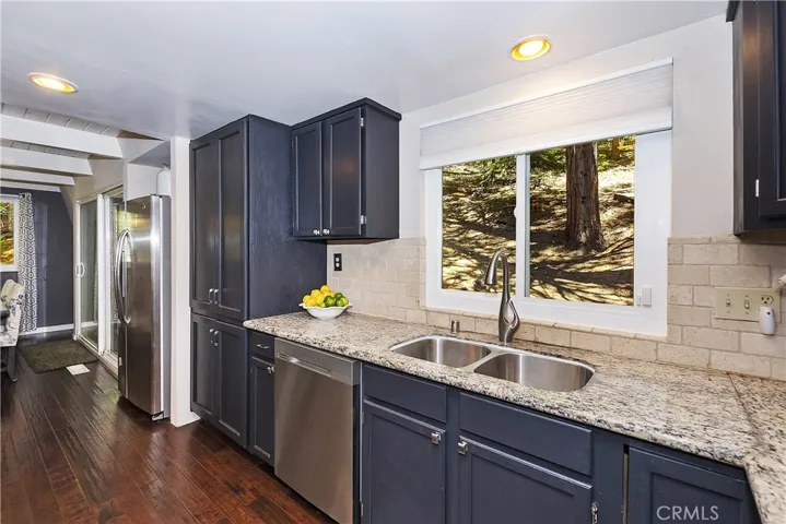 434 Club House Drive, Lake Arrowhead, California 92352