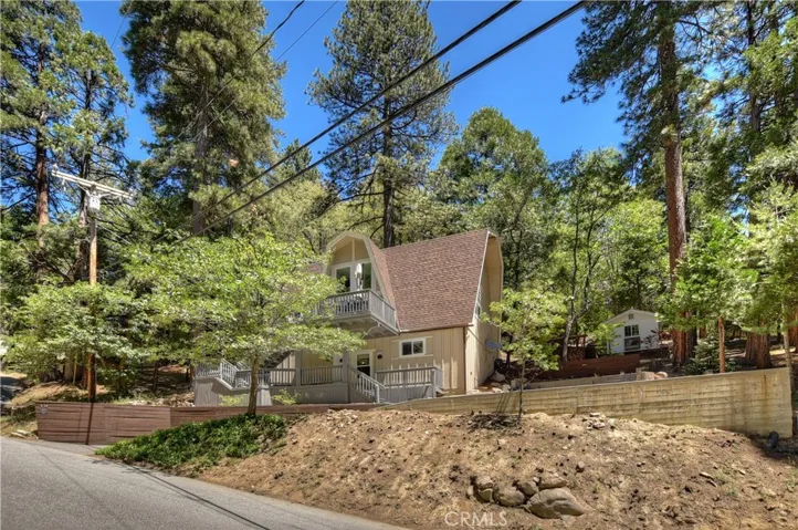 434 Club House Drive, Lake Arrowhead, California 92352