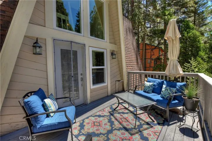 434 Club House Drive, Lake Arrowhead, California 92352
