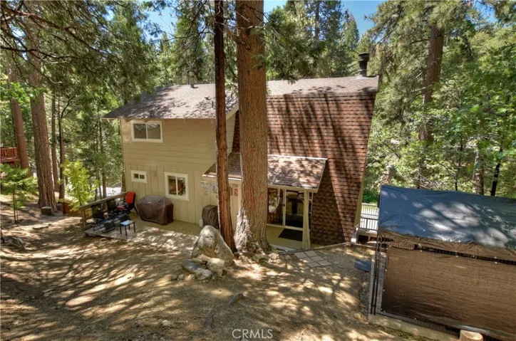 434 Club House Drive, Lake Arrowhead, California 92352