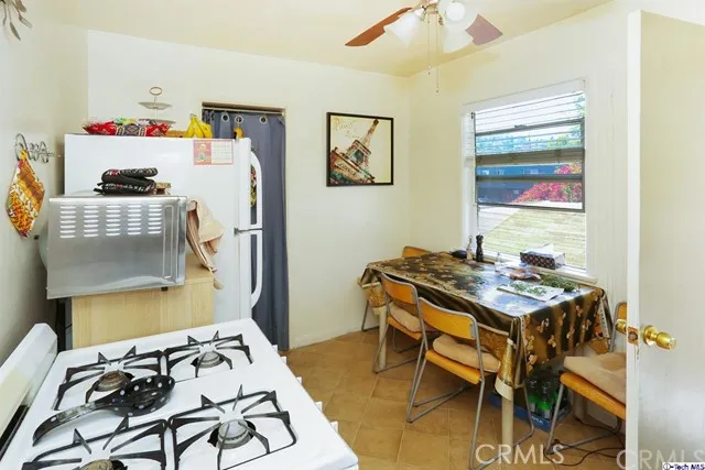 1000 E Chevy Chase Drive, Glendale, California 91204