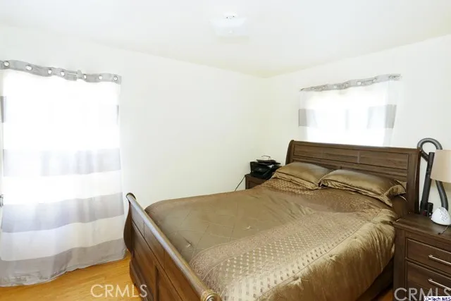 1000 E Chevy Chase Drive, Glendale, California 91204