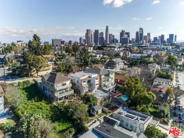 1126 W Edgeware Road 1/2, Los Angeles, California 90026