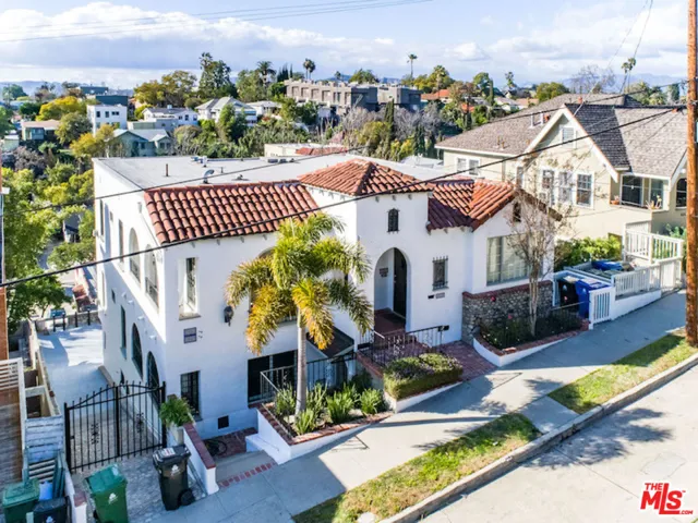 1126 W Edgeware Road 1/2, Los Angeles, California 90026