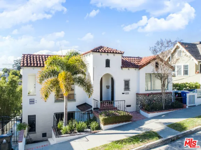 1126 W Edgeware Road 1/2, Los Angeles, California 90026